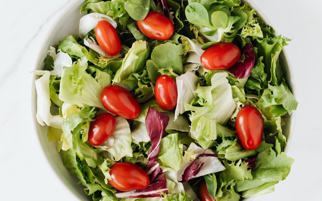 How to Make Perfect Green Salad